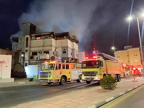 إخماد حريق اندلع في منزل بالأحساء.. ولا إصابات