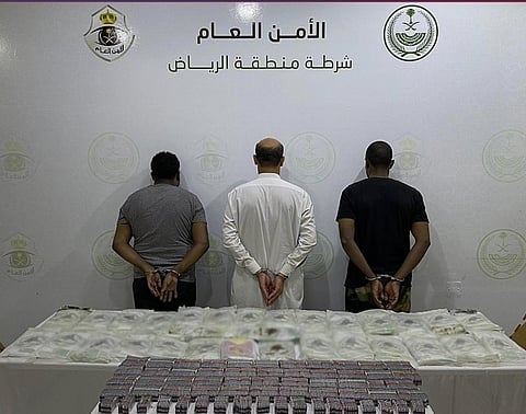 القبض على 3 مروجين