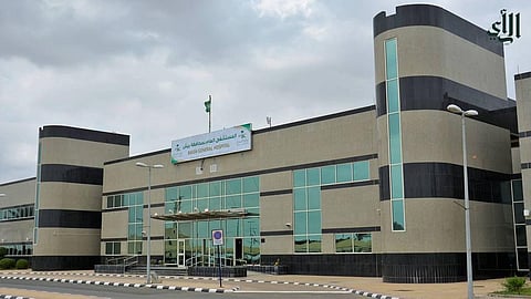 مستشفى بيش العام