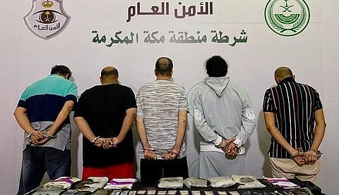 ضبط 5 مواطنين