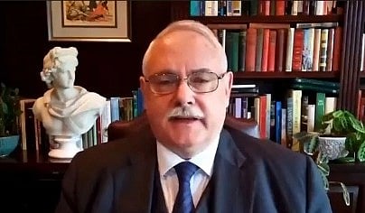 المسؤول السابق بالاستخبارات الأمريكية نورمان رول