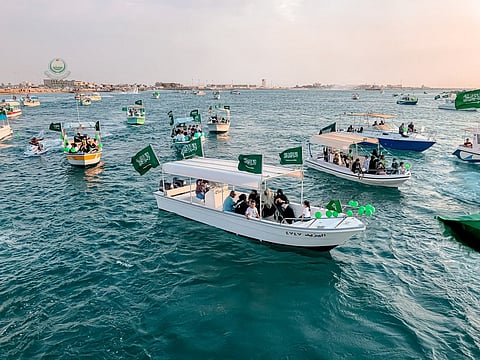 مسيرة بحرية احتفاء باليوم الوطني بمحافظة ينبع