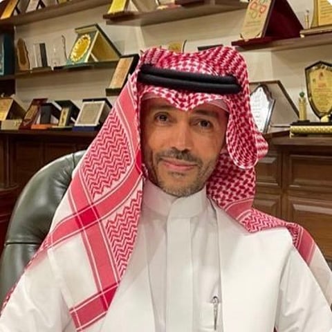 هل غياب الطالب عن الدراسة 20 يومًا يؤدي إلى سجن ولي الأمر؟ مستشار قانوني يجيب