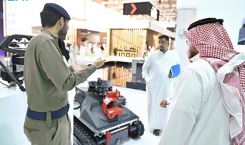 «الداخلية» تستعرض لزوار معرض سيتي سكيب العالمي بالرياض «روبوت» مكافحة الحرائق