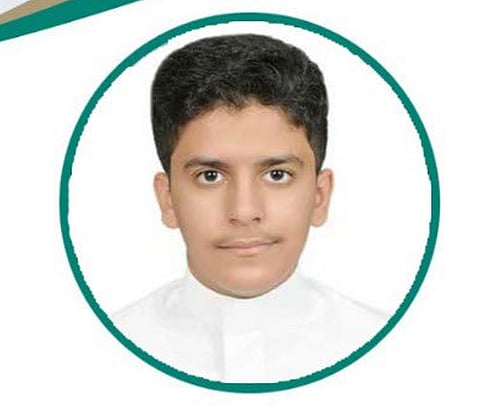 الطالب عبدالعزيز فاير الفايز