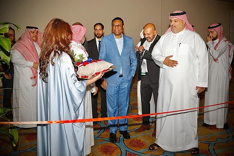 معرض السيارات الكهربائية