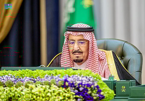 خادم الحرمين الشريفين يرأس جلسة مجلس الوزراء