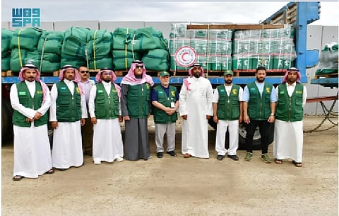 إدخال المساعدات الإغاثية السعودية إلى غزة