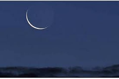 «فلكية جدة»: هلال جمادى الآخرة يزين السماء الليلة