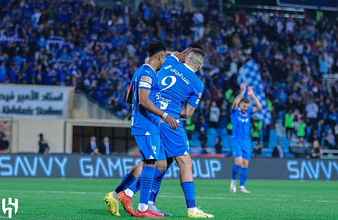 الهلال وأبها