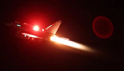 ضربات أمريكية بريطانية على أهداف حوثية