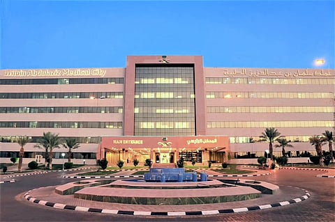 المستشفى الرئيسي بمدينة الملك سلمان الطبية يحصد المركز الثاني كأكثر مستشفيات المملكة استقبالًا لحالات مسار السكتات الدماغية