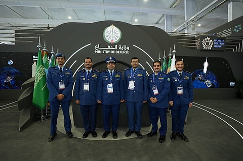 منصة الدفاع للفضاء تلقى اهتمام زوار معرض الدفاع العالمي 2024 في ثاني أيامه