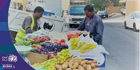 أمانة جدة تصادر 30 طنًا من الفواكه والخضروات ضمن جولاتها الرقابية