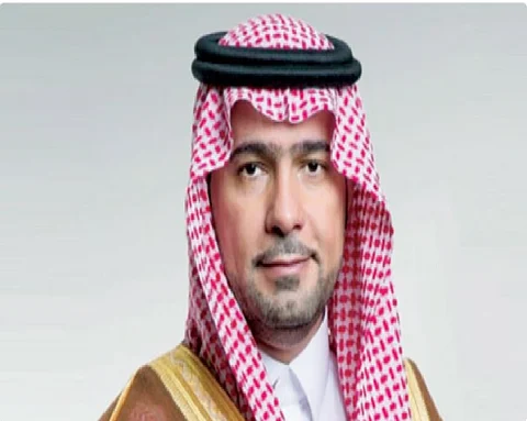 وزير الإسكان