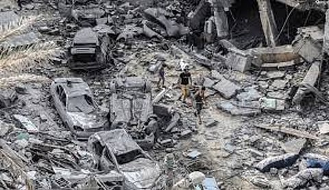 الصحة الفلسطينية: انتشال عشرات الشهداء من مدينة خان يونس