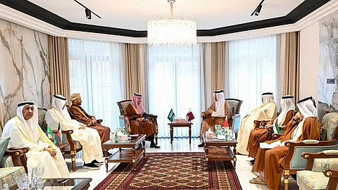 وزير الخارجية يشارك في الاجتماع الاستثنائي الرابع والأربعين للمجلس الوزاري الخليجي