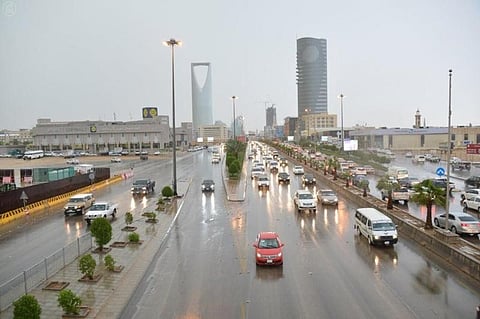 مناطق سقوط الأمطار والبرد اليوم.. مركز الأرصاد يكشف حالة الطقس وموعد عودة الاستقرار