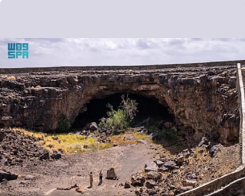 كهف أم جرسان بالمدينة المنورة