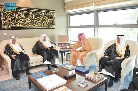 رئيس مجلس الشورى يزور سفارة المملكة في الأردن