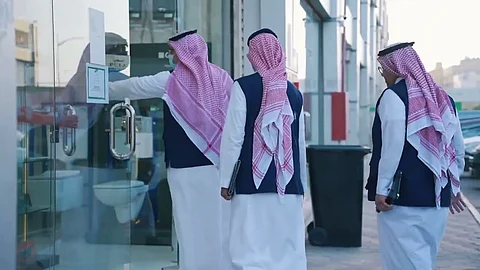 «الزكاة والضريبة والجمارك» تنفذ أكثر من 15 ألف زيارة تفتيشية خلال أبريل الماضي