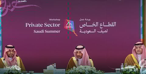 وزير السياحة يؤكد أهمية توجيه المنتجات والعروض للسياحة الداخلية