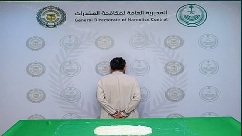 القبض على مخالف لنظام أمن الحدود لترويجه مخدر الشبو في جازان