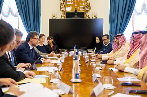 خلال اللقاء