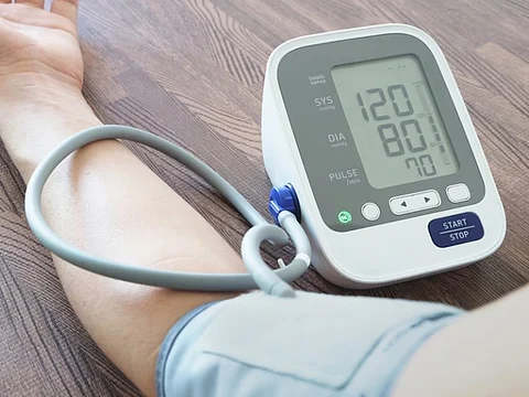 4 خطوات يجب مراعاتها عند إجراء فحص ضغط الدم المنزلي