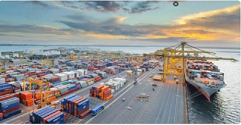 ميناء الملك عبدالعزيز بالدمام