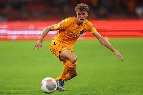 ميلان يجري اتصالات مع وكلاء الهولندي ماتس ويفر لاستكشاف إمكانية التعاقد معه