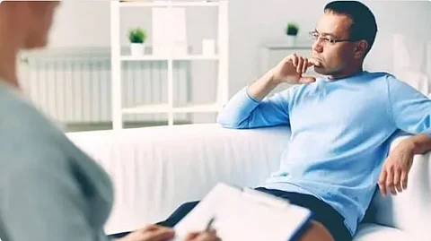 تجمع الرياض الصحي يوجه 5 طرق تعزز السعادة وتحسن الصحة النفسية