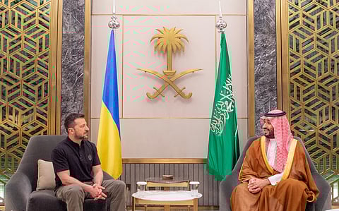 ولي العهد يستقبل رئيس جمهورية أوكرانيا