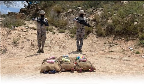 حرس الحدود بجازان يحبط تهريب 90 كيلوجرامًا من نبات القات