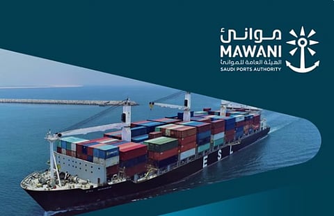 ميناء الملك عبدالعزيز يواصل تميزه التشغيلي بمناولة 292,612 حاوية في مايو 2024