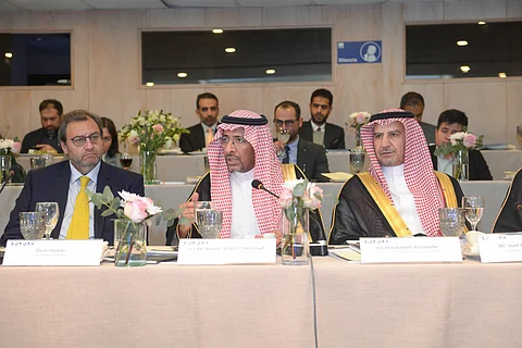 وزير الصناعة يدعو الشركات التشيلية لاستغلال الفرص النوعية في الصناعة والتعدين بالمملكة