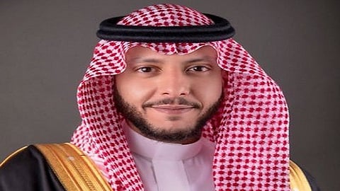 محافظ الطائف يعزي رئيس نادي عكاظ في وفاة والدته