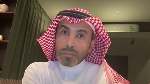 رئيس قسم الجهاز الهضمي والمناظير بمدينة الملك سعود الطبية د. شاكر بكاري