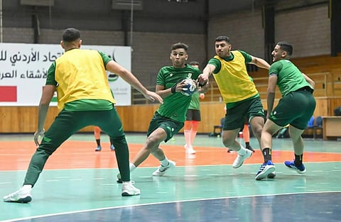 الأخضر الشاب يستهل مشواره في «آسيوية اليد» بمواجهة هونغ كونغ