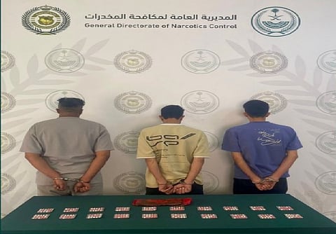 القبض على (3) أشخاص بمنطقة جازان لترويجهم مواد مخدرة