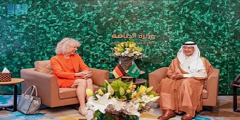 الأمير عبدالعزيز بن سلمان يبحث تعزيز التعاون في الطاقة النظيفة مع وزيرة ألمانية