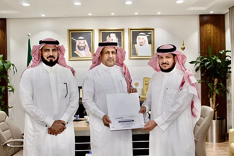 «تعليم الطائف»: تكريم «السيالي» لإسهاماته المتميزة في إدارة المدرسة السعودية بنيودلهي