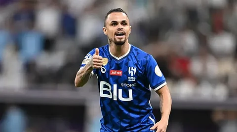 ميشيل ديلجادو الهلال