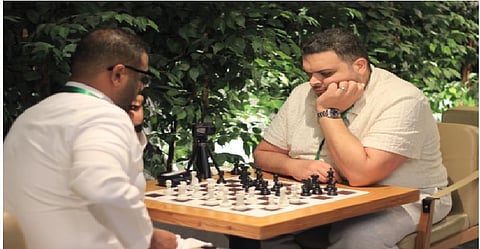 المقاهي في جدة تجذب محبي الشطرنج