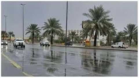 «الأرصاد» ينبه من أمطار غزيرة على محافظتي بدر وينبع النخل