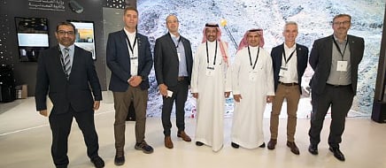 خلال الاجتماعات