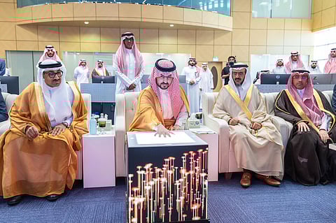 نائب أمير الشرقية يرعى توقيع عقد تنفيذ مشروع ربط السوق الخليجية للكهرباء مع جمهورية العراق الشقيقة