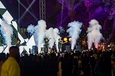 بتناغم وانسجام عالمي.. «الأسبوع الهندي» ينعش حديقة السويدي في الرياض