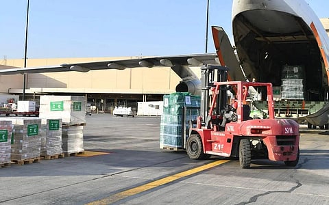 طائرة إغاثية سعودية