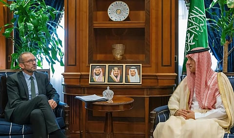 وزير الدولة للشؤون الخارجية يستقبل عضو البرلمان الألماني ويستعرضان علاقات التعاون الثنائي